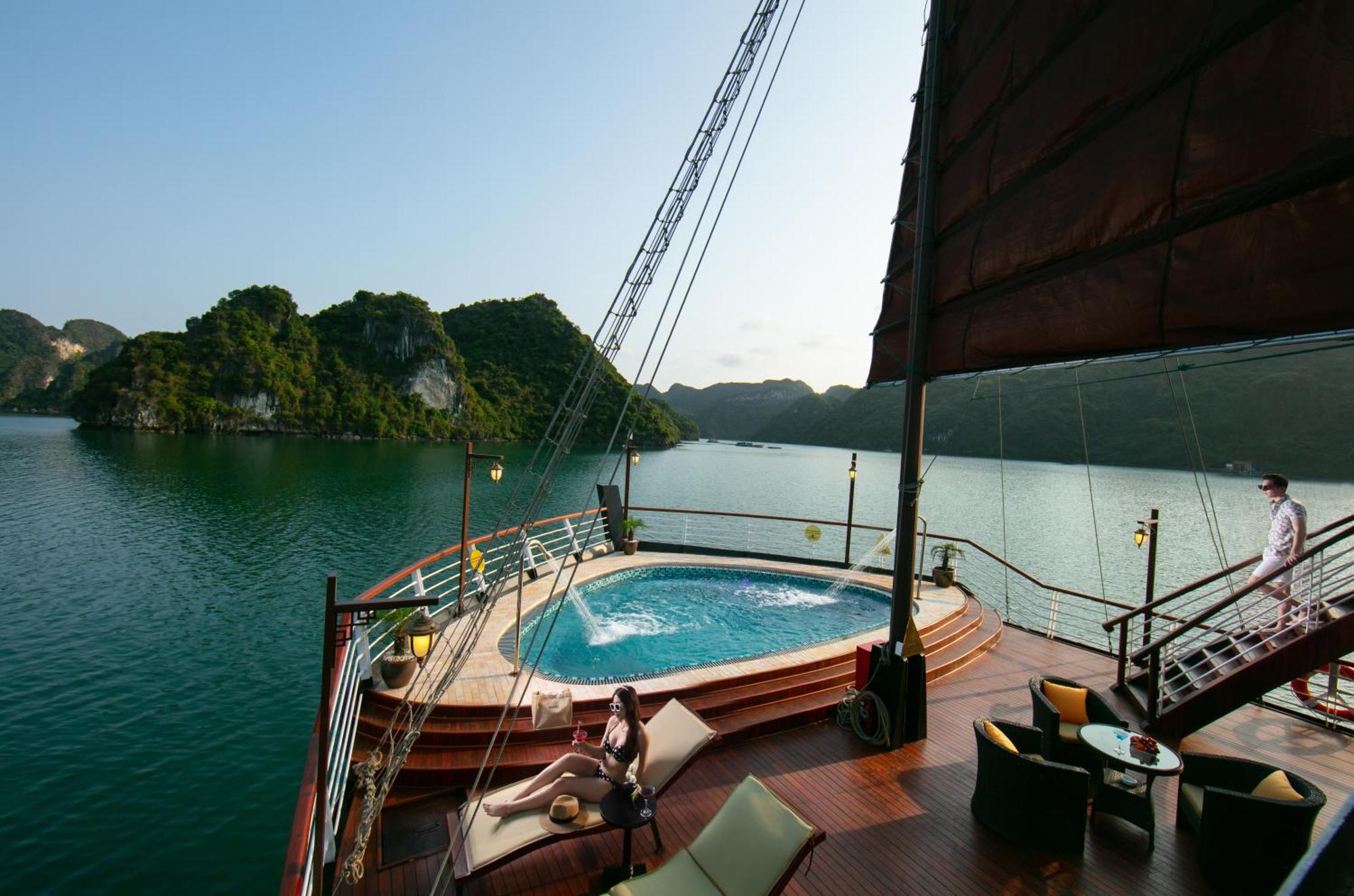 Amanda Luxury Cruise Hotel Ha Long Exterior foto